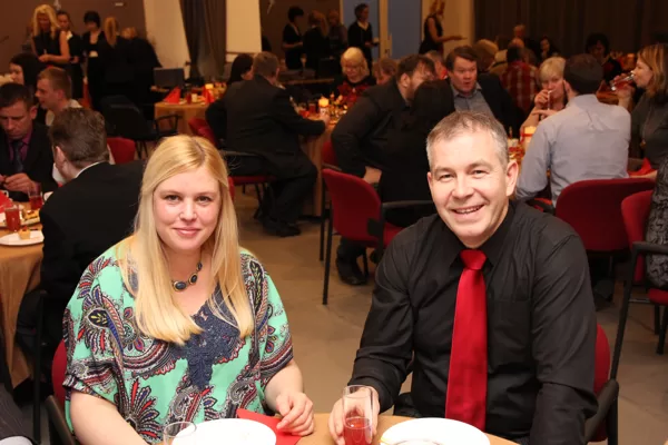 Andris Dedzis dziedāja dziesmas no sava repertuāra.
